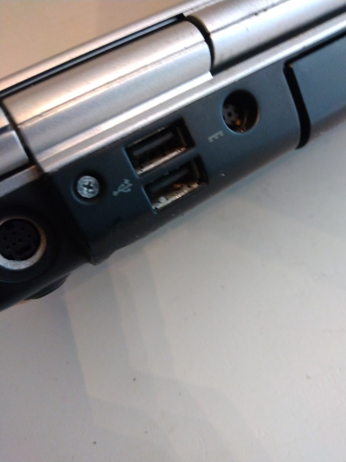 Dell Inspiron 1520 Laptop