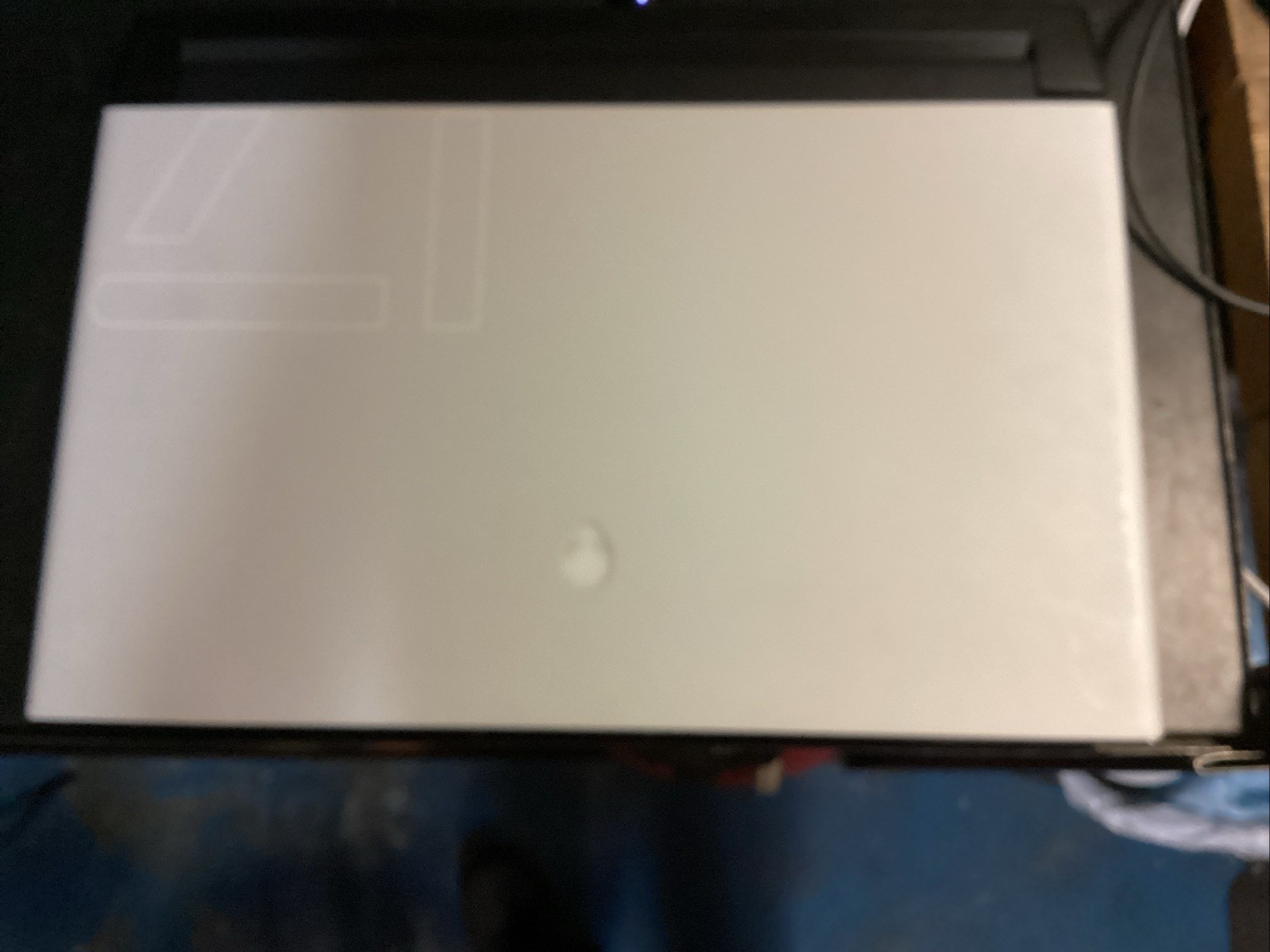 ALIENWARE M17 R3 i9-10980HK 32GB RAM 512GB (x2) SSD RTX 2070 No OS/CHARGER