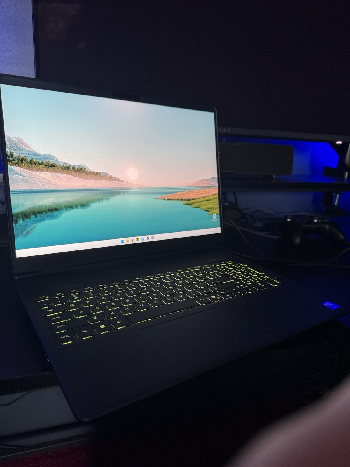Alienware 16X Aurora Gaming Laptop Intel Core Ultra 9 275HX 32GB 2TB SSD RTX5070
