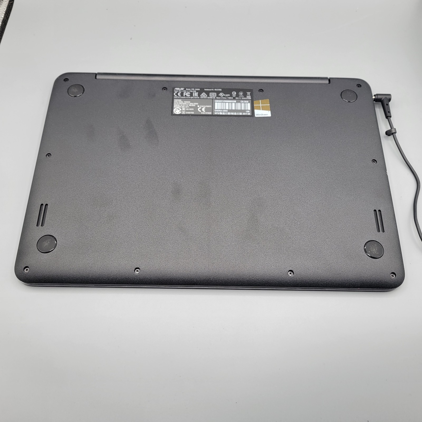 Asus Notebook PC E403N E403N 14″ Celeron N3350 1.1GHz 4GB RAM (FOR PARTS/REPAIR)