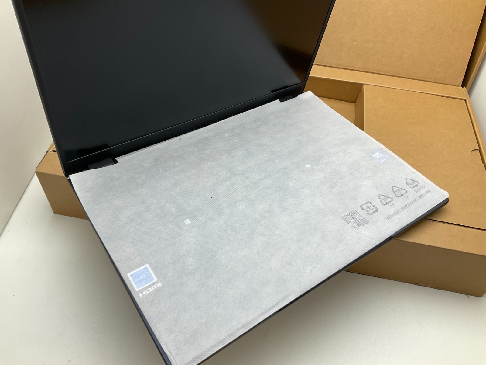 Asus ExpertBook B3 B3404 B3404CMA-XS74 14″ Notebook – Core Ultra 7 – 512Gb – 16G
