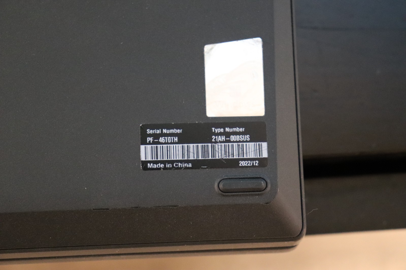 Lenovo ThinkPad T14 Gen 3 FHD+ 2.1 GHz i7-1260P 16GB 512GB SSD None T