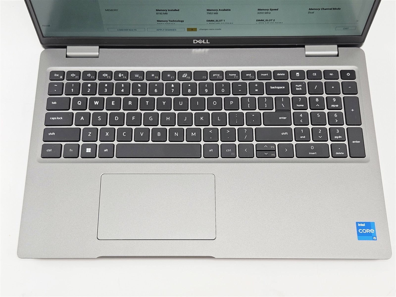Dell Latitude 5530 15.6″ Core i5-1250P 8GB 256GB SSD Thunderbolt 4