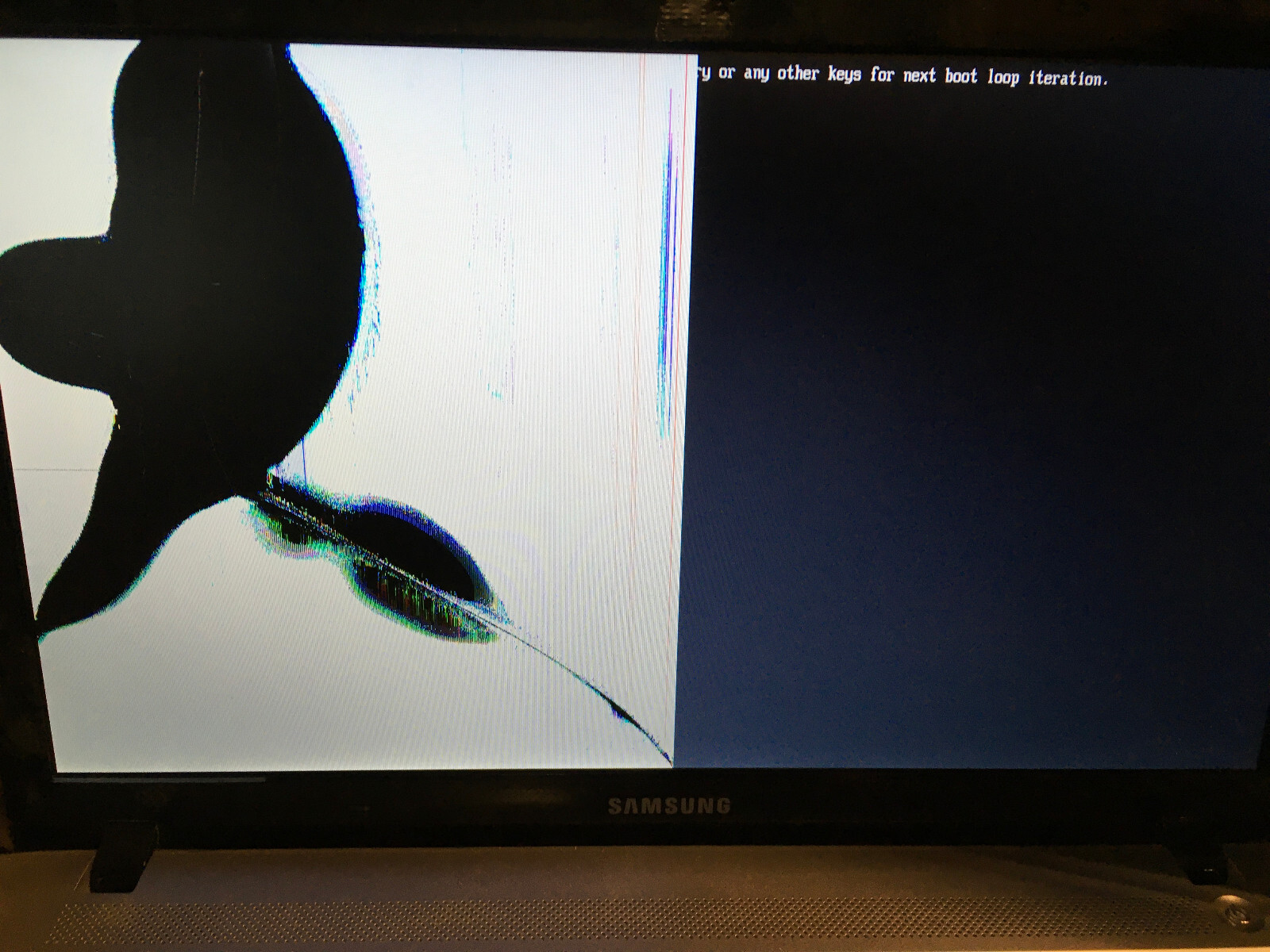 Toshiba Notebook NP300ESE 15″ Core i3 3rd Gen FOR PARTS, BROKEN SCREEN -EQ