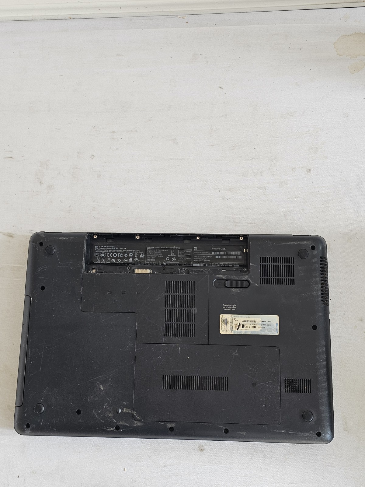 Compaq Pressario CQ57 Laptop – AMD C-50 – 3GB RAM – NO BATTERY – Win 10 – Read