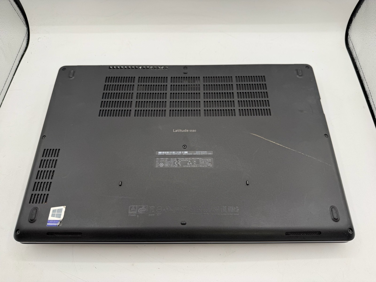 Dell Latitude 5580-i5-7300U@2.60GHz 8GB DDR4 Ram 256GB SSD W11P HD 620 GFx (916)