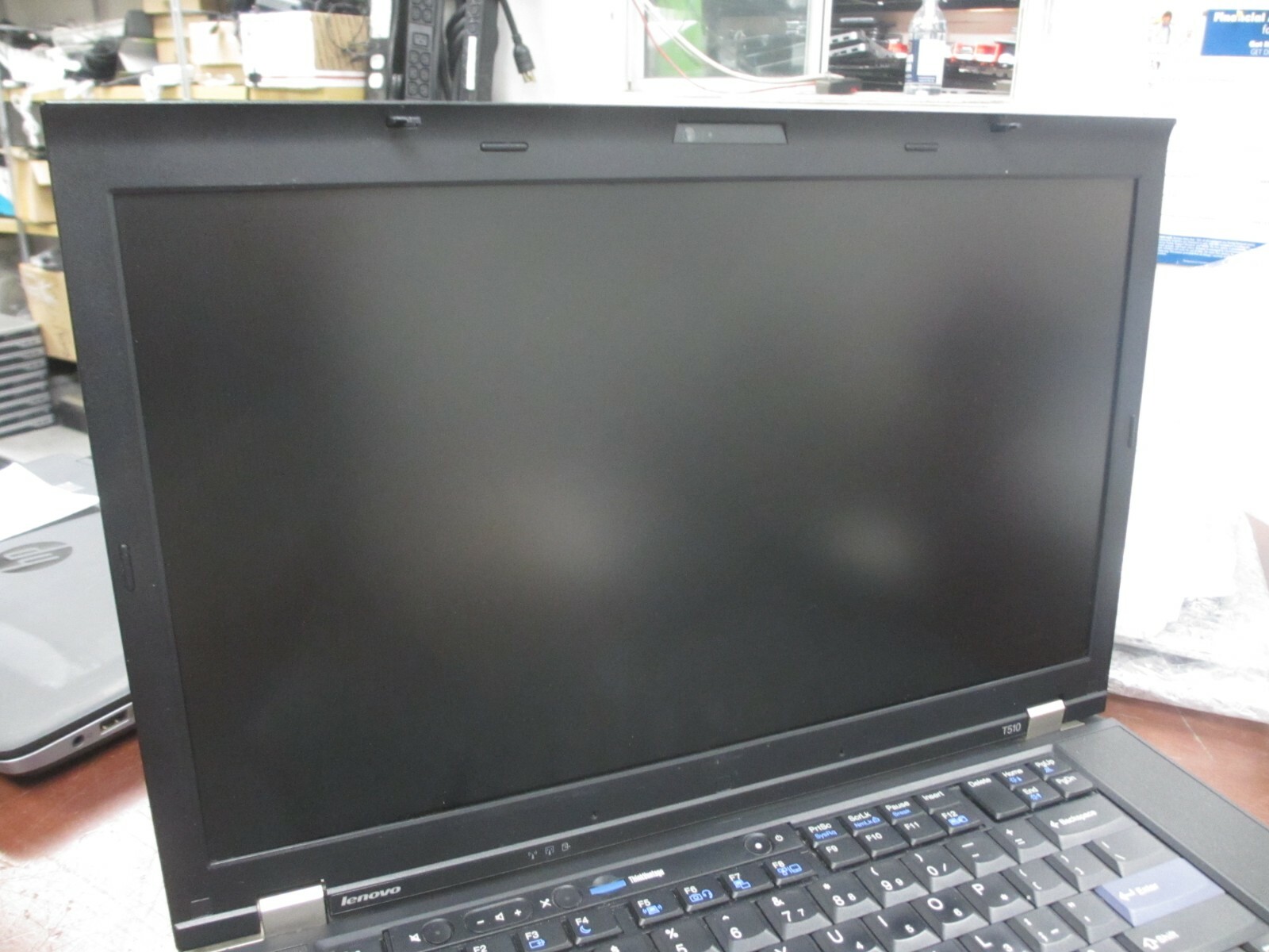 Lenovo ThinkPad T510 15.6″ i5-M560 2.66Ghz 4GB 320GB WebCam Laptop w/ AC [NO OS]