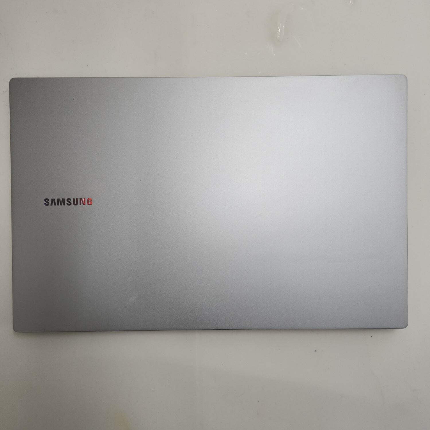 Samsung Galaxy Book4 750XGK 15.6″ Core 7 150U 1.8GHz 16GB RAM 512GB SSD