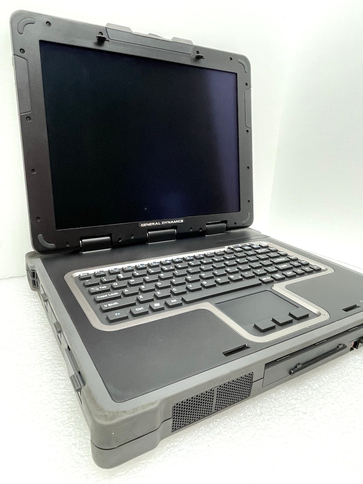 GENERAL DYNAMICS TADPOLE TOPAZ RUGGEDIZED LAPTOP 14.5″ PARTS REPAIR UNTESTED