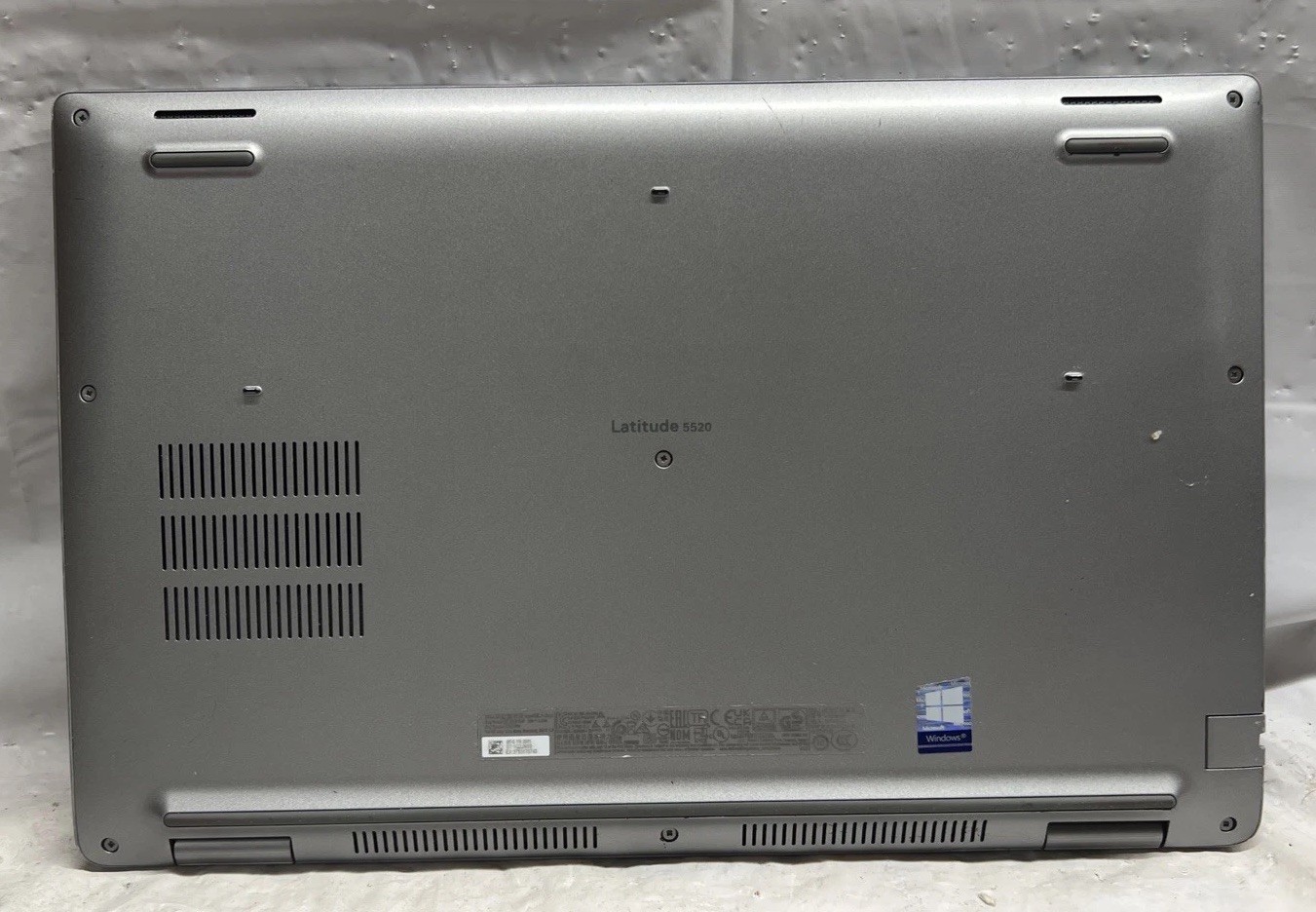 New OEM Battery Dell Latitude 5520 i5-1135G7 2.40 GHz 16GB 256GB NVMe FHD W11P