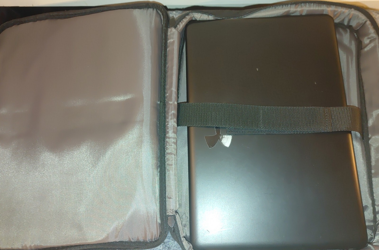 HP Compaq 610 Delphi Laptop