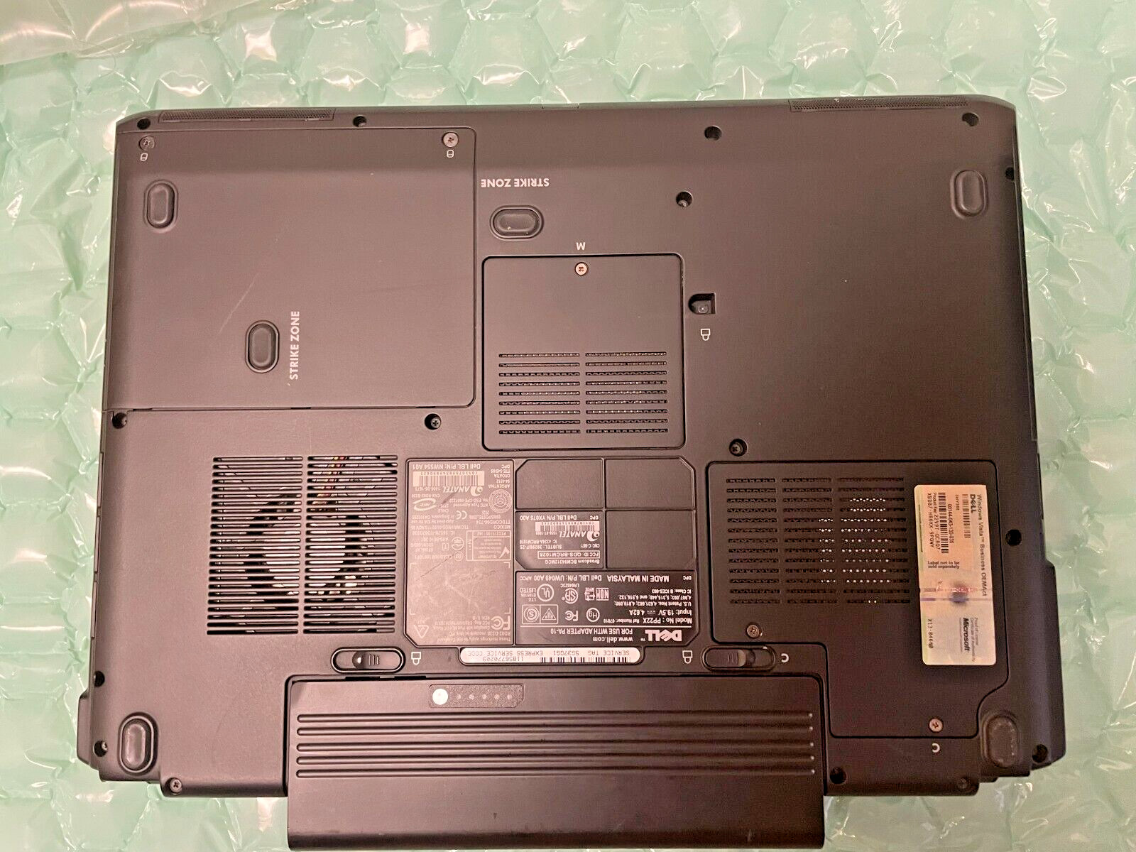 Dell Vostro 1700 Intel core Duo pro 2.00 GHz 3072MB RAM 320 320 GB HDD