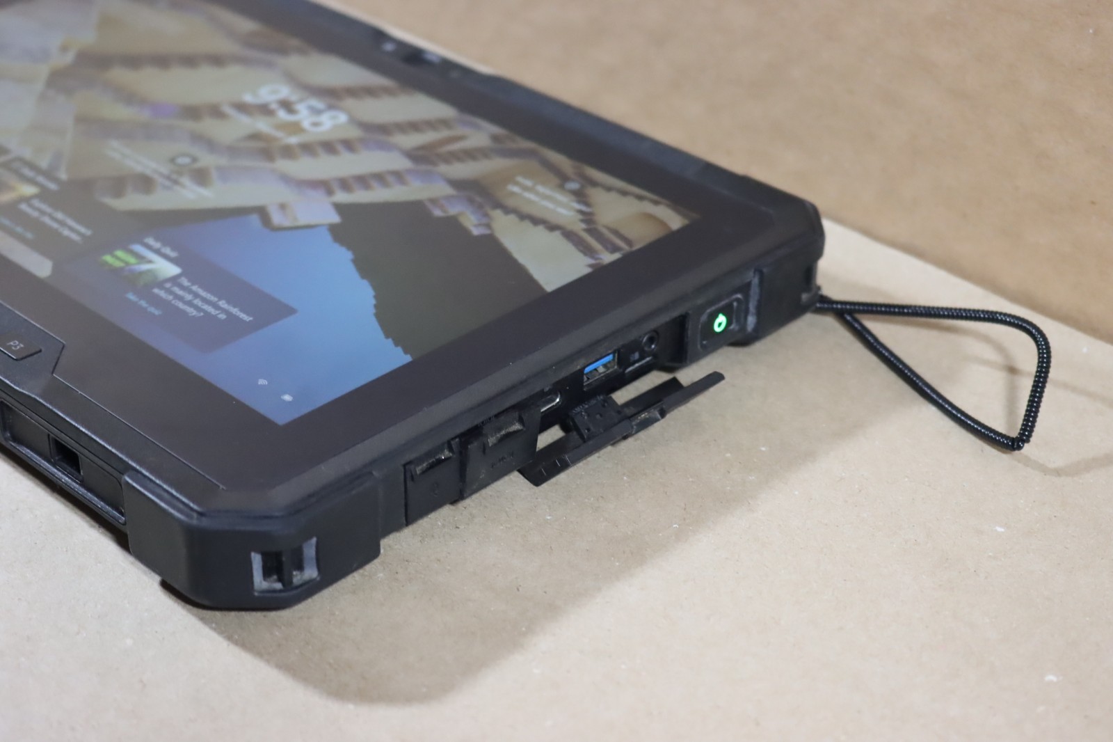 Dell Latitude 7212 Rugged Extreme Tablet Intel Core i5-8350U @ 8GB RAM 256GB SSD