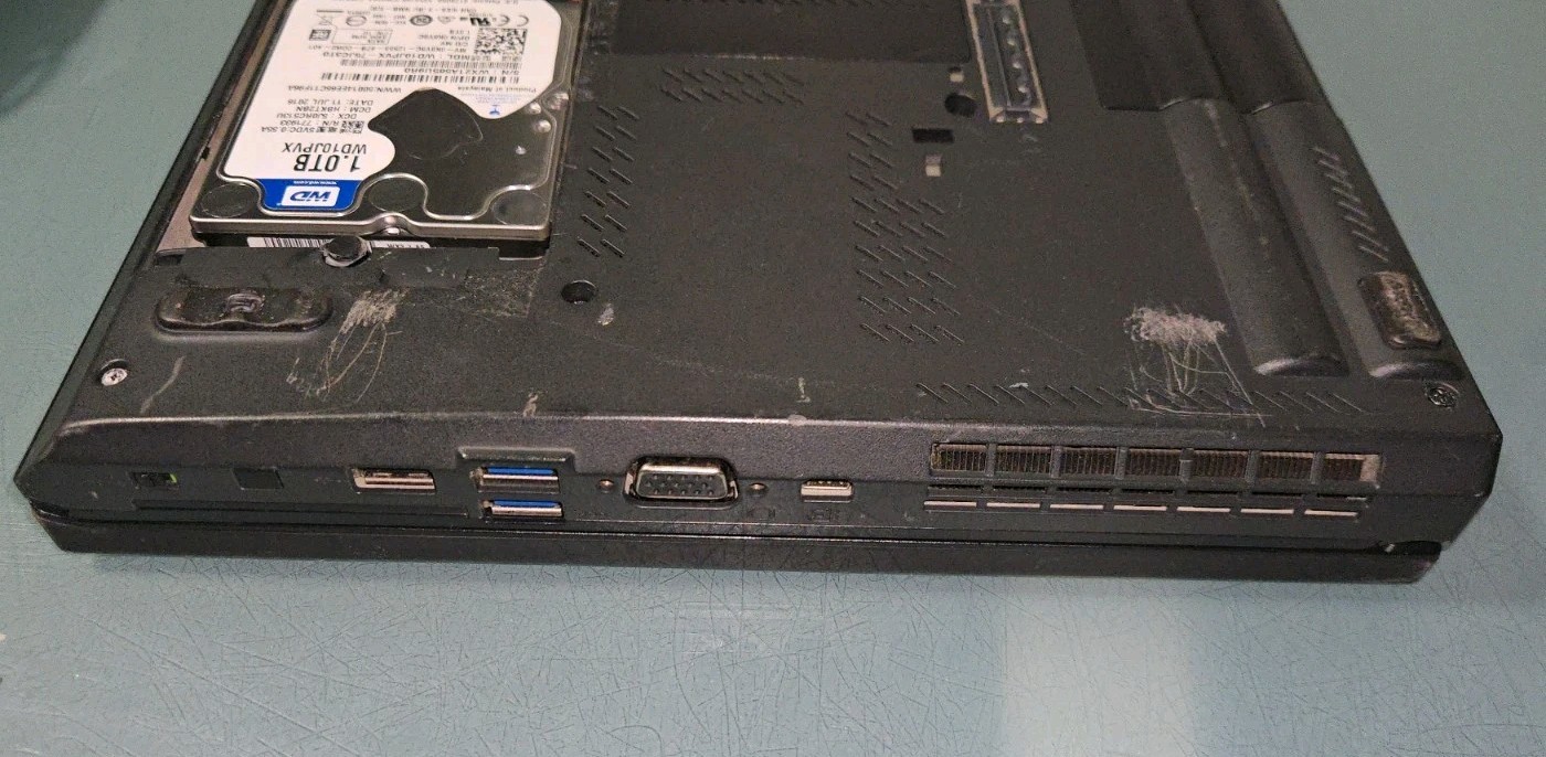 Lenovo ThinkPad T530 INTEL i5-3330M 2.60 GHz 4GB Ram, 1TB HHD Win 10 Pro READ!