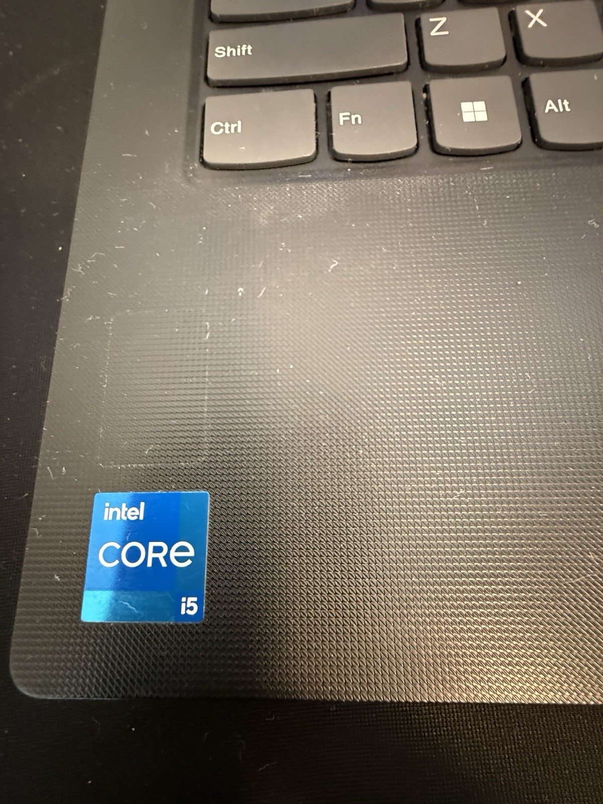 Lenovo V14 G2 14” i5-1135G7 8GB RAM 256GB SSD Win 11