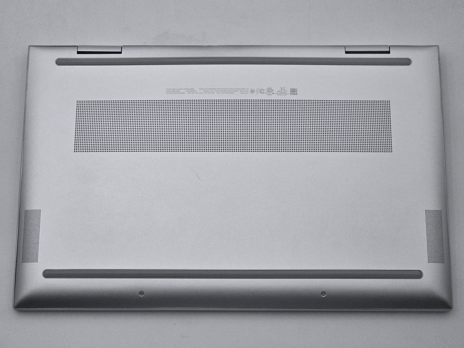HP Envy x360 15-es2083cl 2-in-1 15″ FHD Touch I7-1260P 1TB 16GB W11 Backlit 75Hz