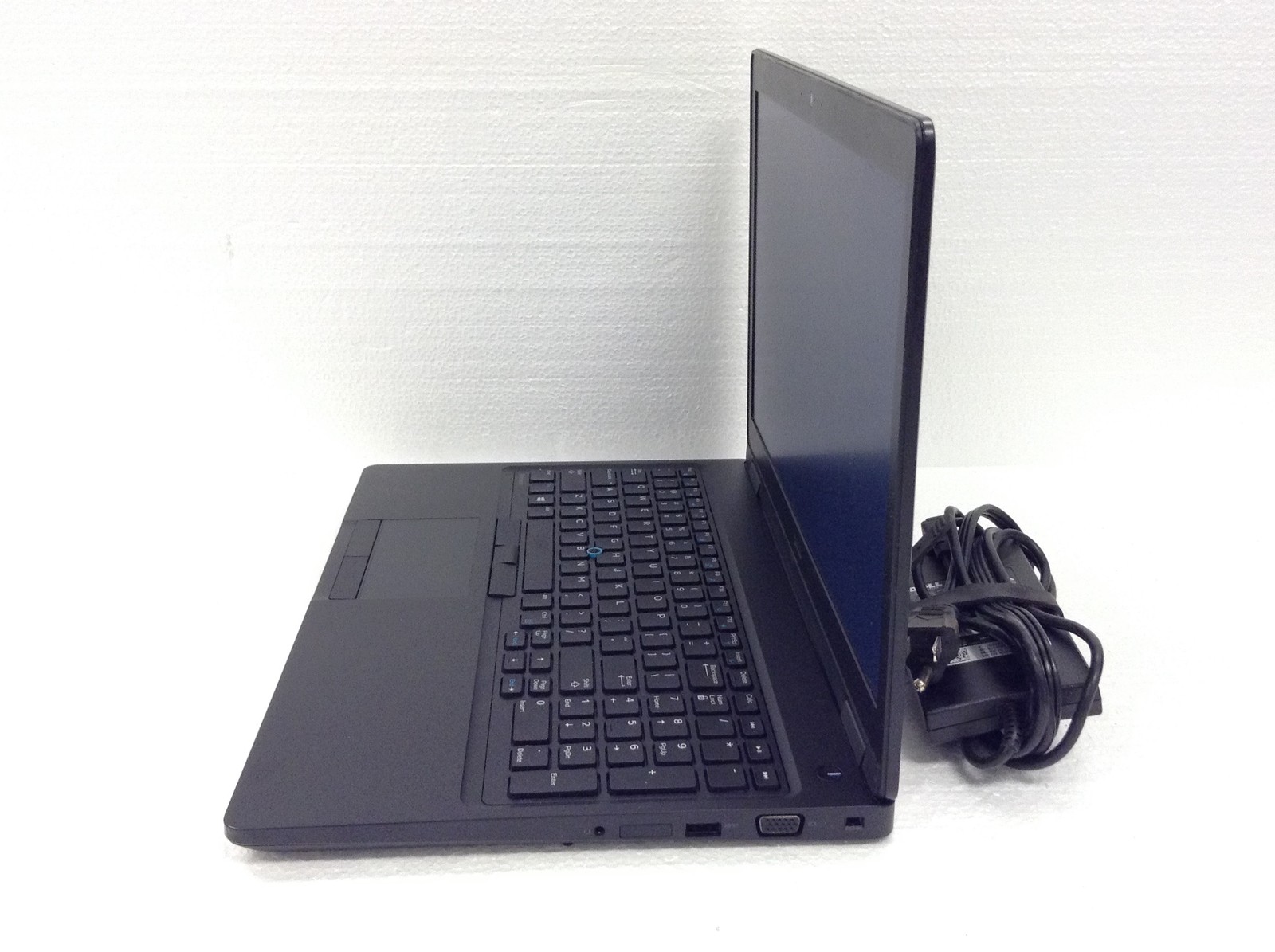 Dell Precision 3520 Laptop i7-6820HQ 2.7GHz 15.6″, No RAM & SSD, FREE SHIPPING