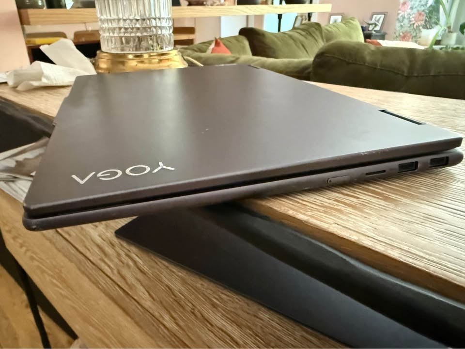 Lenovo Yoga 7 16” 2-in-1 Touchscreen Laptop – Intel Core Ultra 7 / 16GB / 1TB SS