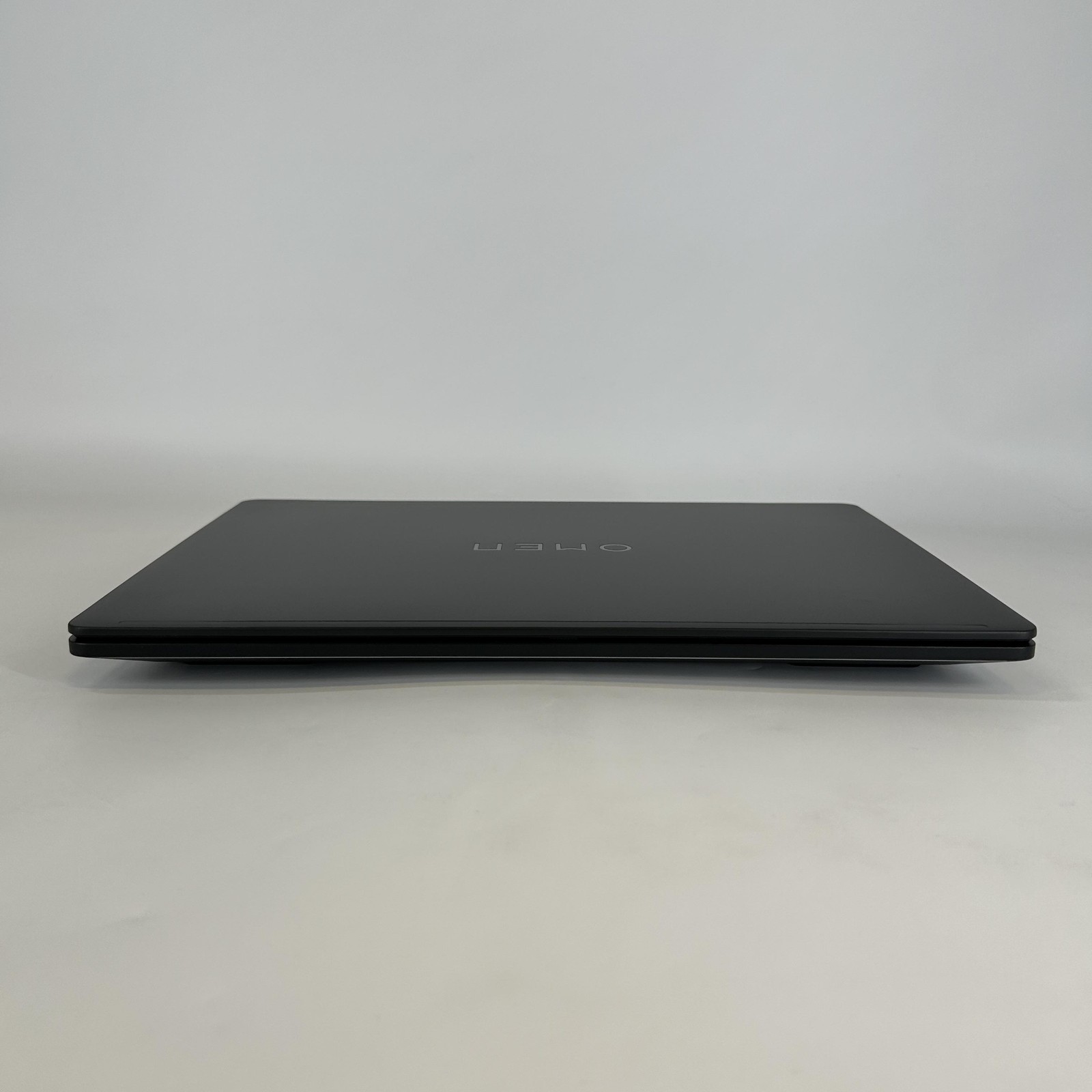 HP Omen Max 16 Black 240Hz QHD+ 2.7 GHz Ultra 9 275HX 32GB 2TB SSD RTX 5080