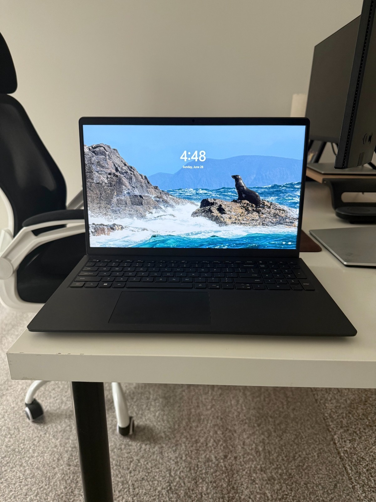 Dell Inspiron 15 3520 15.6″ Touch Screen Laptop – Intel Core i5 with 8GB Memory
