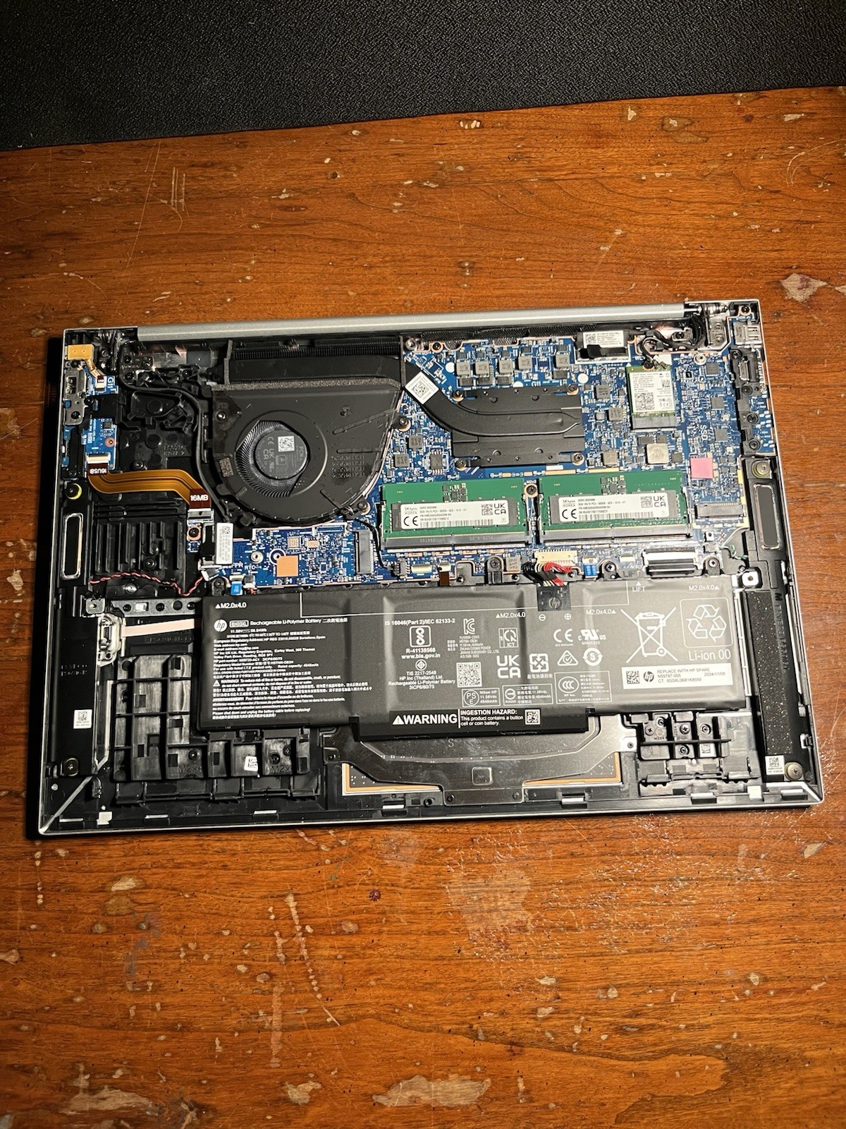 HP EliteBook 860 G11 16″ Ultra 5 16GB DDR5 RAM, LOCKED BIOS No Hdd/No Charger