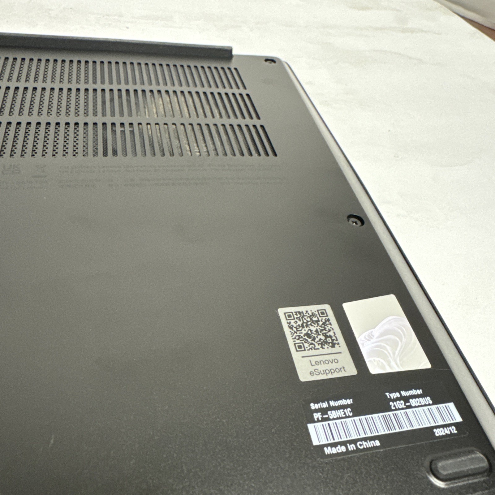 Lenovo ThinkPad P14s Gen 5 – Intel Ultra 7 165H – 32GB RAM – 1TB SSD