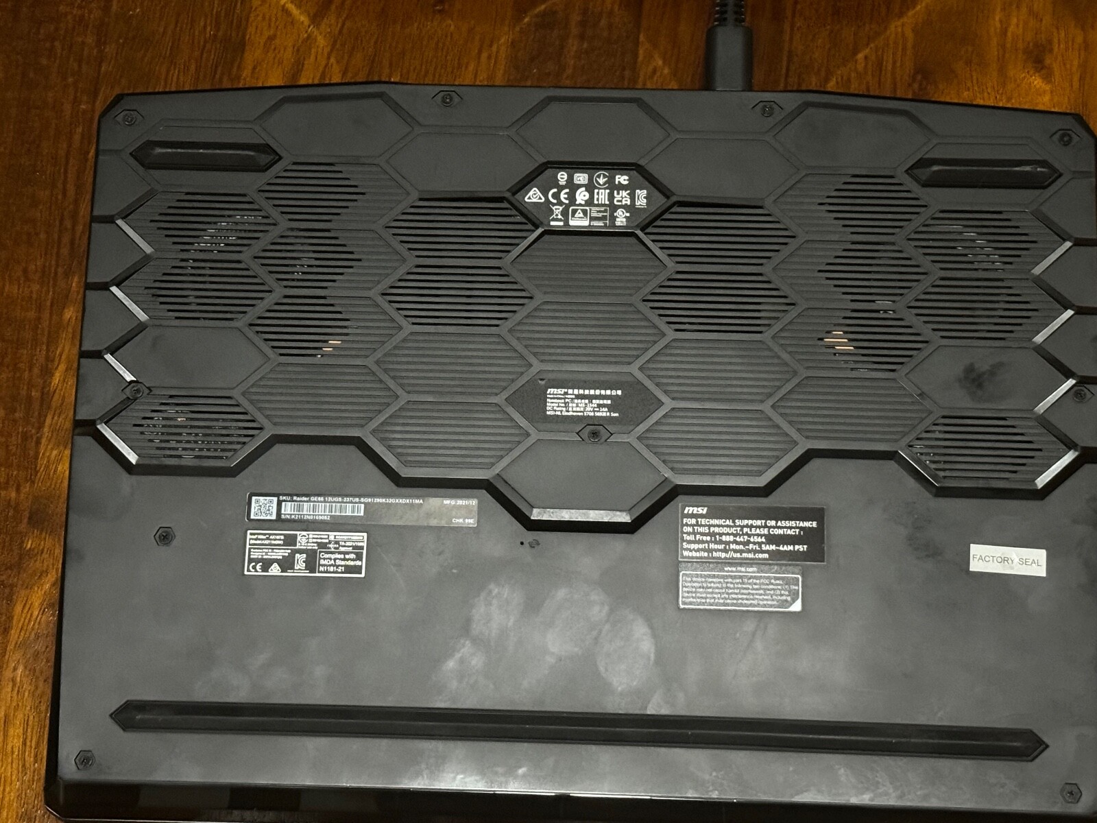 MSI Raider GE66 12UGS-237 15.6″ QHD 240 MHz Gaming Laptop I9-12900HK RTX3070TI