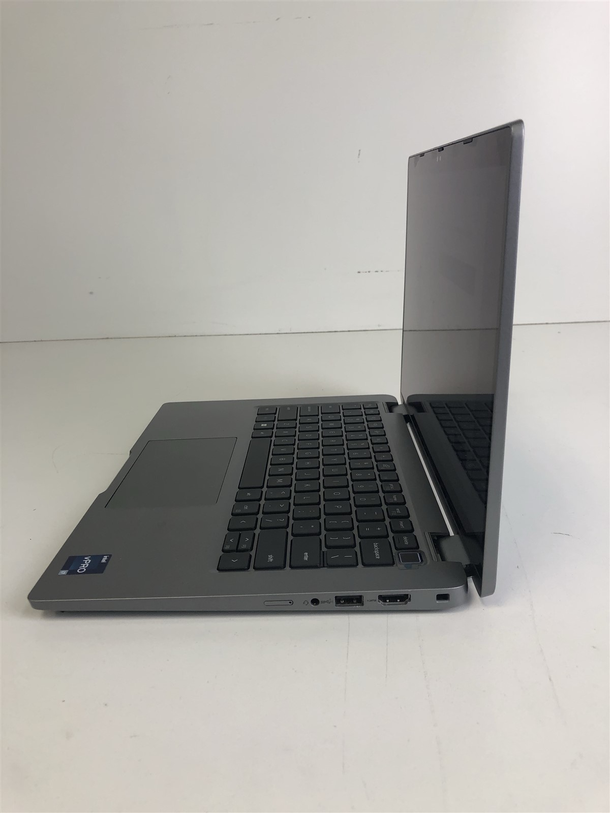 Dell Latitude 5340: Intel Core i7-1365U 1.8GHz – 16GB – 256GB (SELECT)