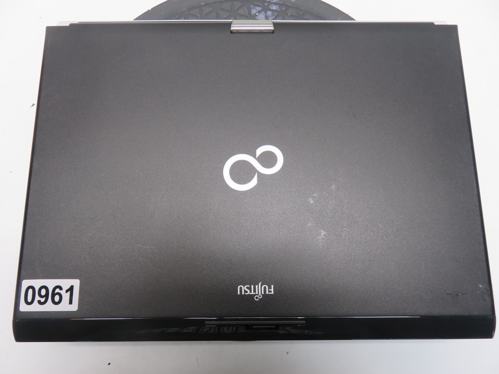Fujitsu Lifebook T900 Intel Core i5 CPU M 520 2.40GHz 1GB NO HDD No Batt