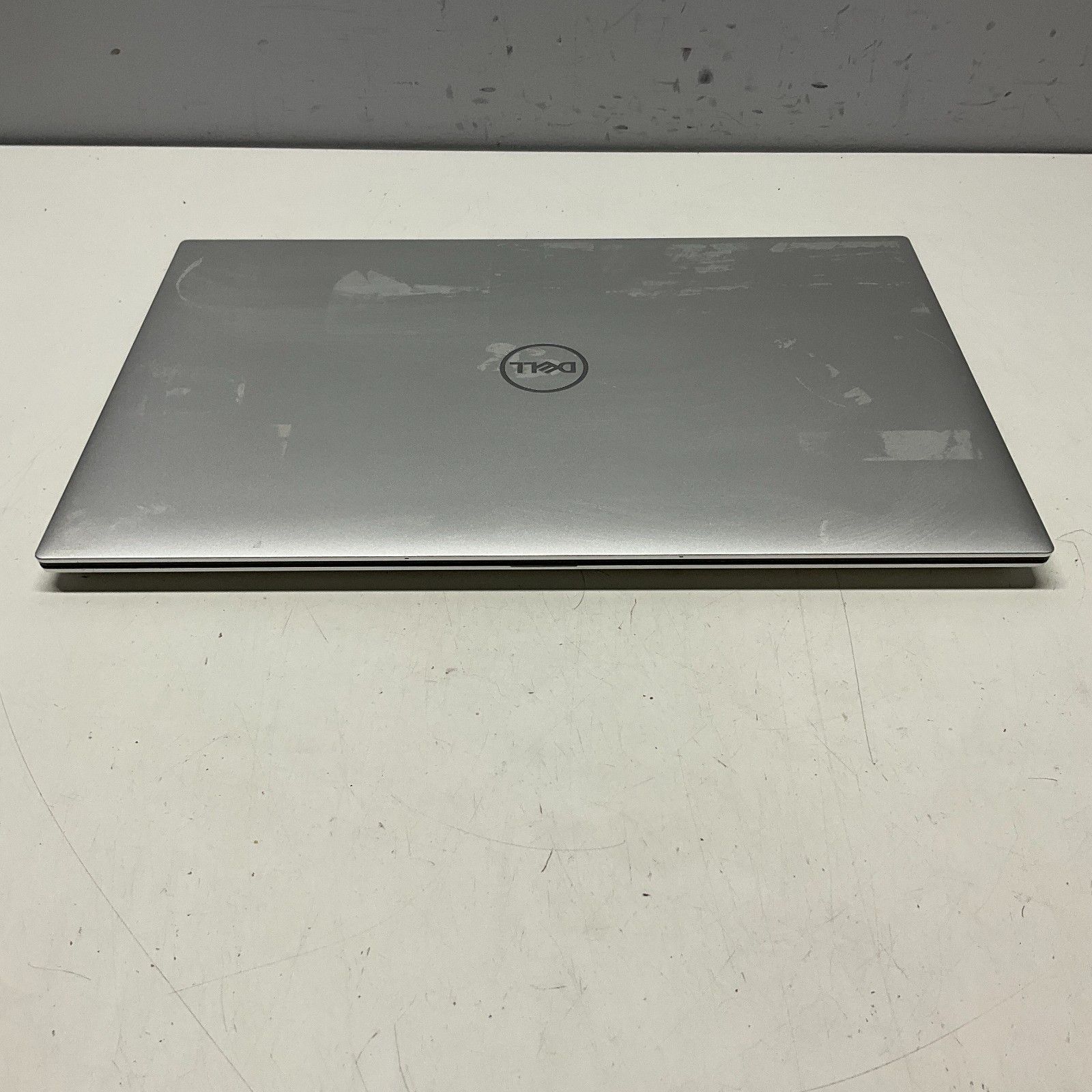 Dell XPS 17 9700 Intel i7-10875H 2.3GHz 256GB SSD 8GB RAM W11P GeForce RTX 2060