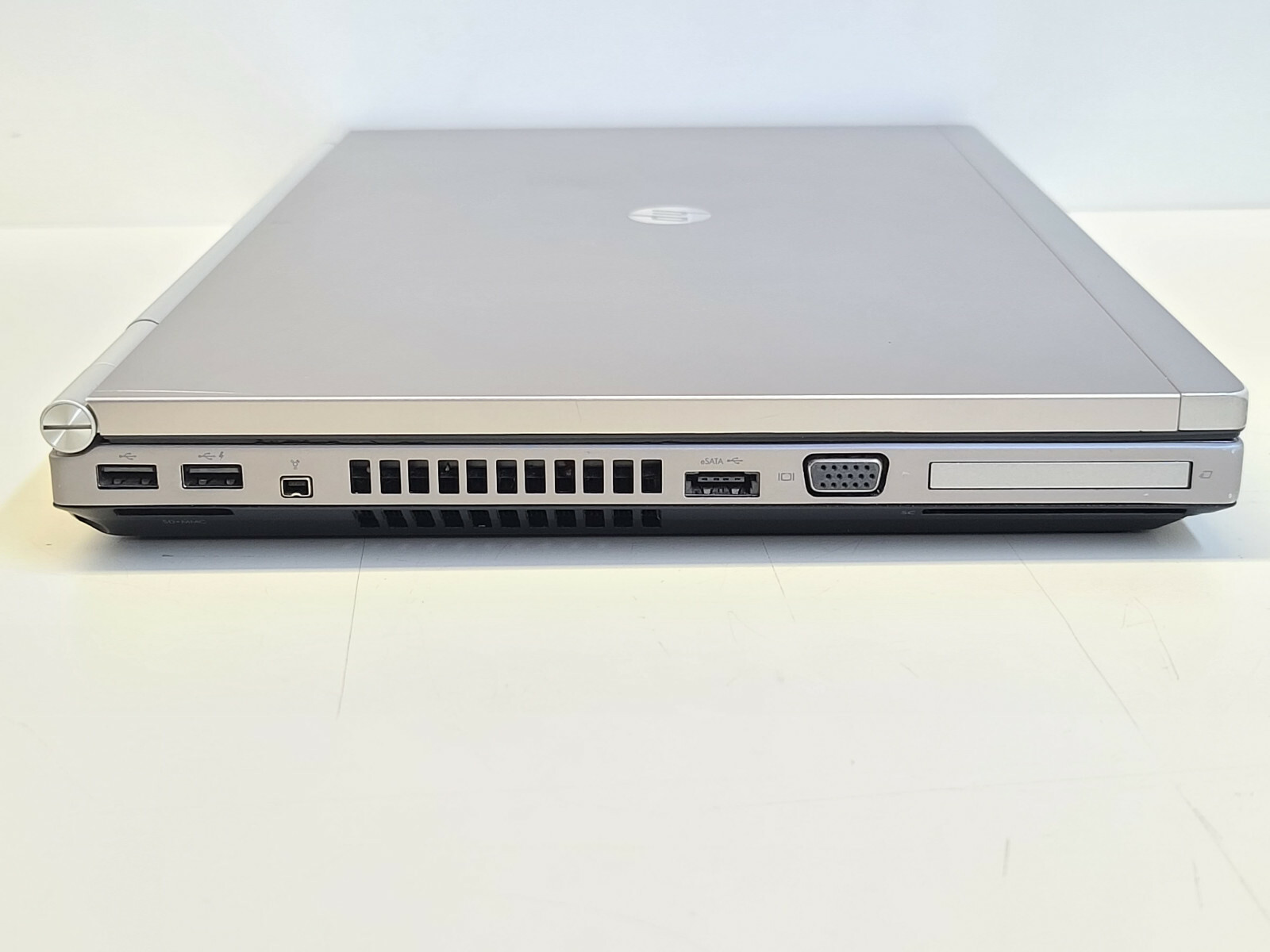 HP EliteBook 8570p 15.6in B8V38UT i5-3210M + 4GB + 750GB + Windows 7 Pro *READ*