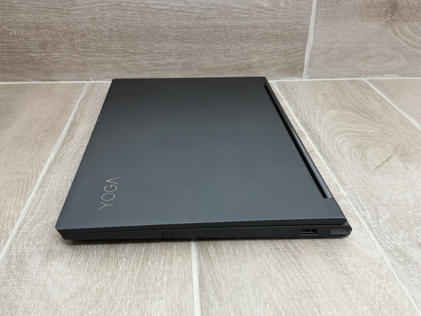 Lenovo Yoga 9 15.6″ Touch Laptop Core i7-10750H GeForce GTX 1650 16GB RAM 256GB