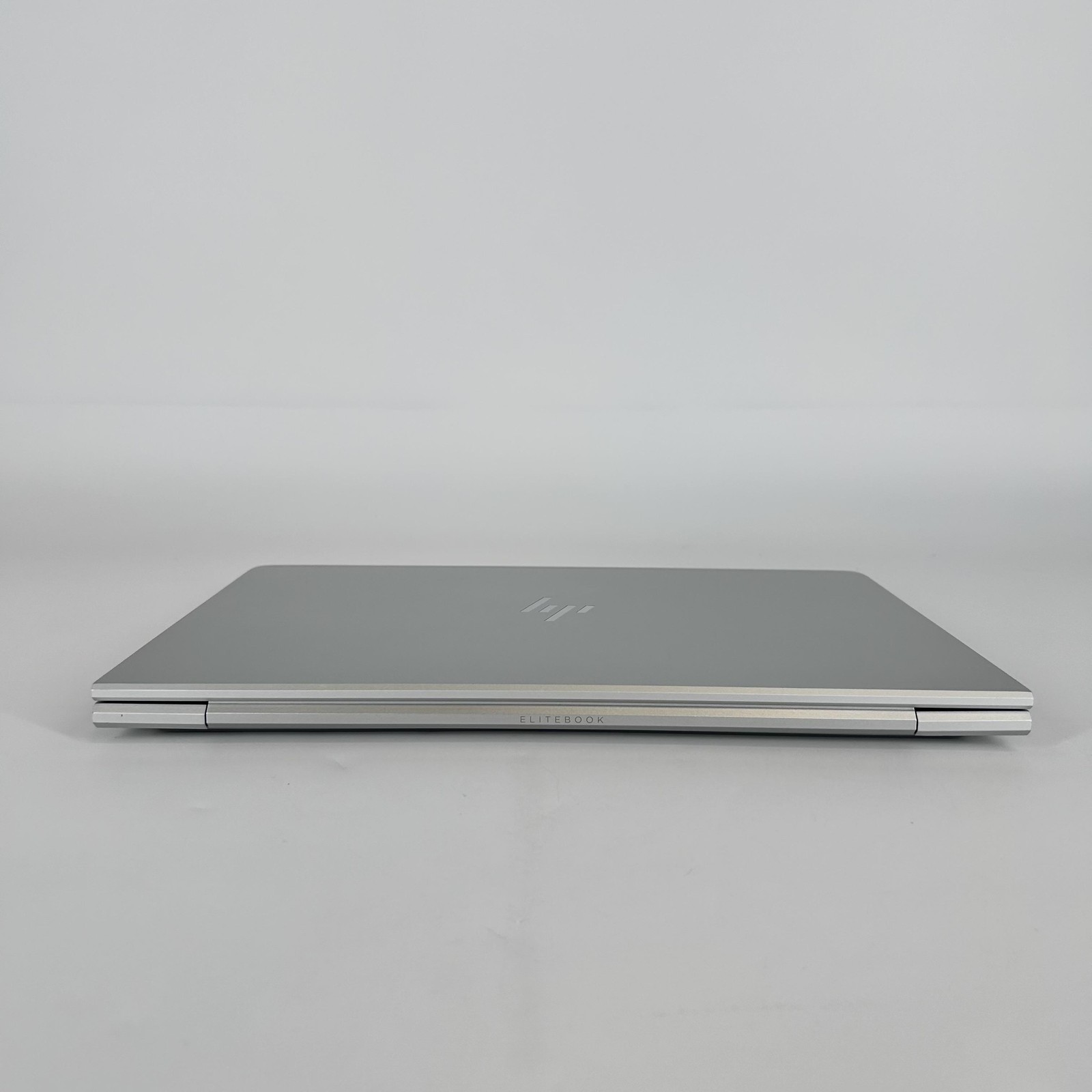 HP Elitebook 840 G8 14 Silver FHD i5-1145G7 2.60GHz 16GB 512GB SSD BEZEL SPLIT