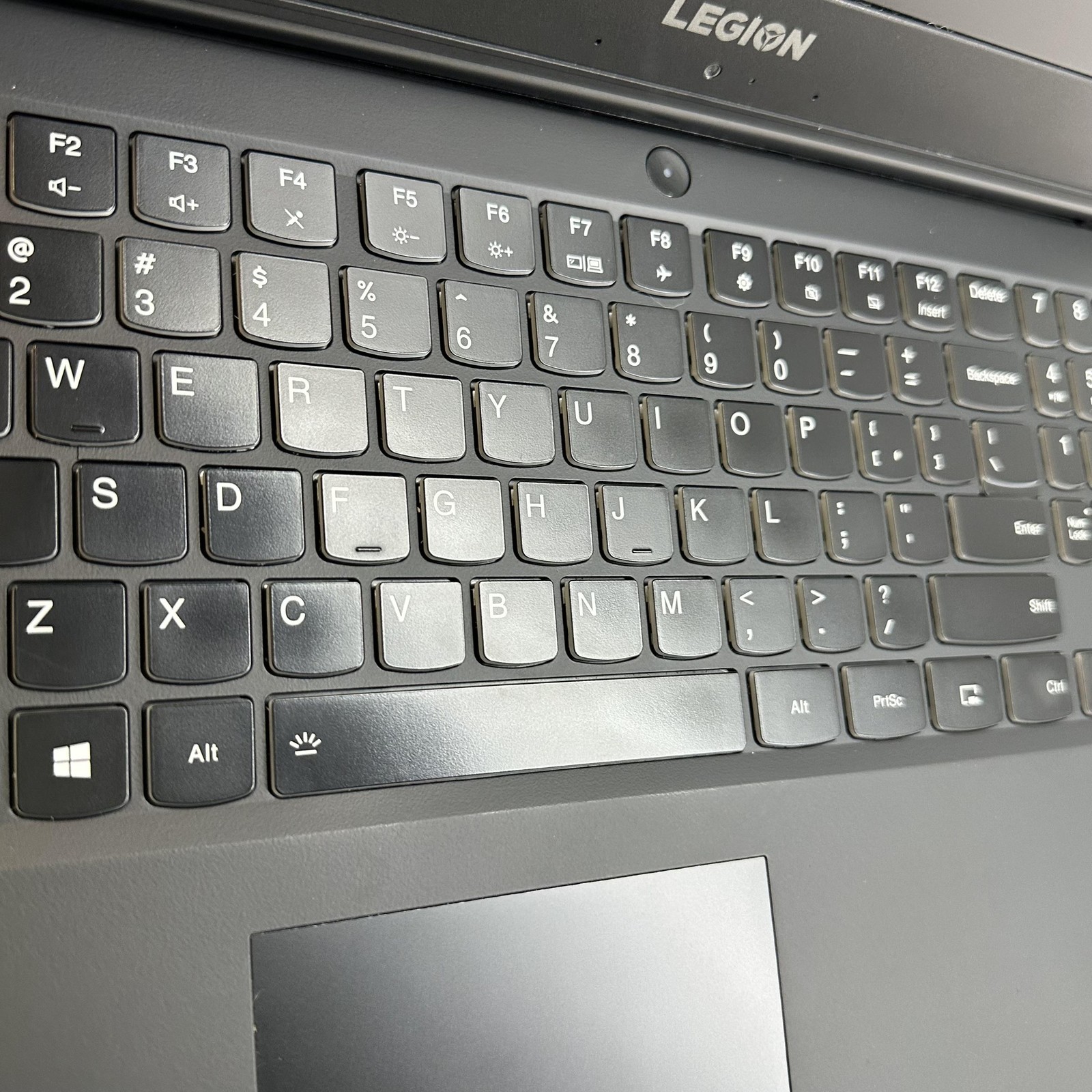 Lenovo Legion Y540 15 143Hz FHD i7-9750H 2.60GHz 16GB 512GB SSD/1TB HDD RTX 2060