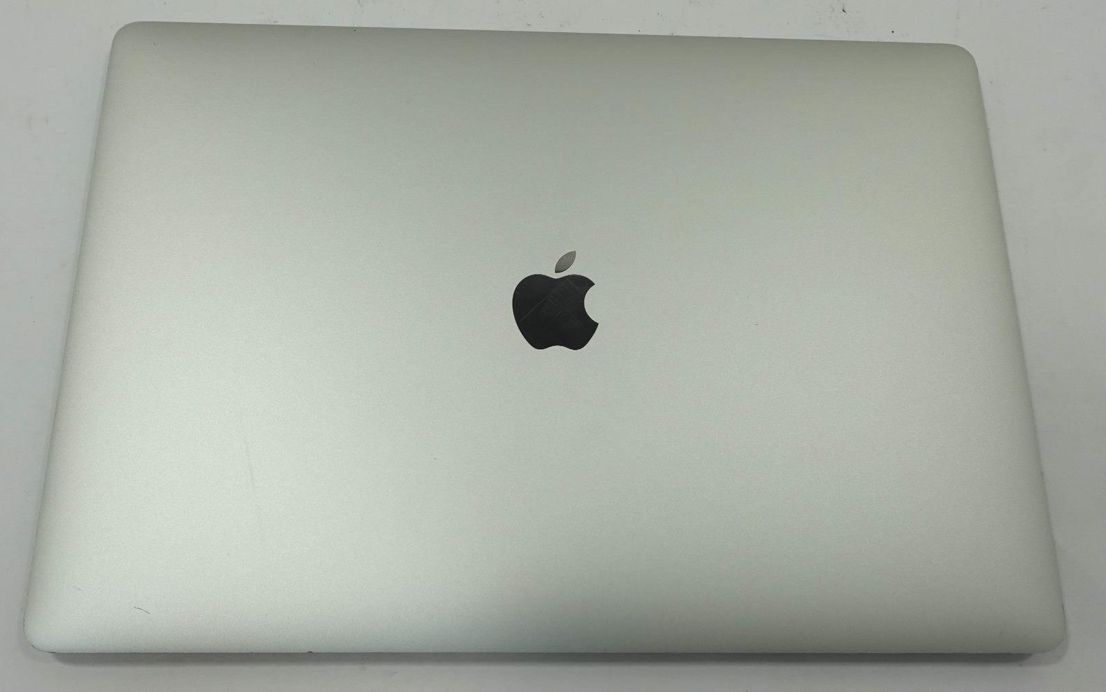 Apple MacBook Pro 2018 A1990 15.4″ Retina i7-8750H 32GB 512GB SSD Laptop