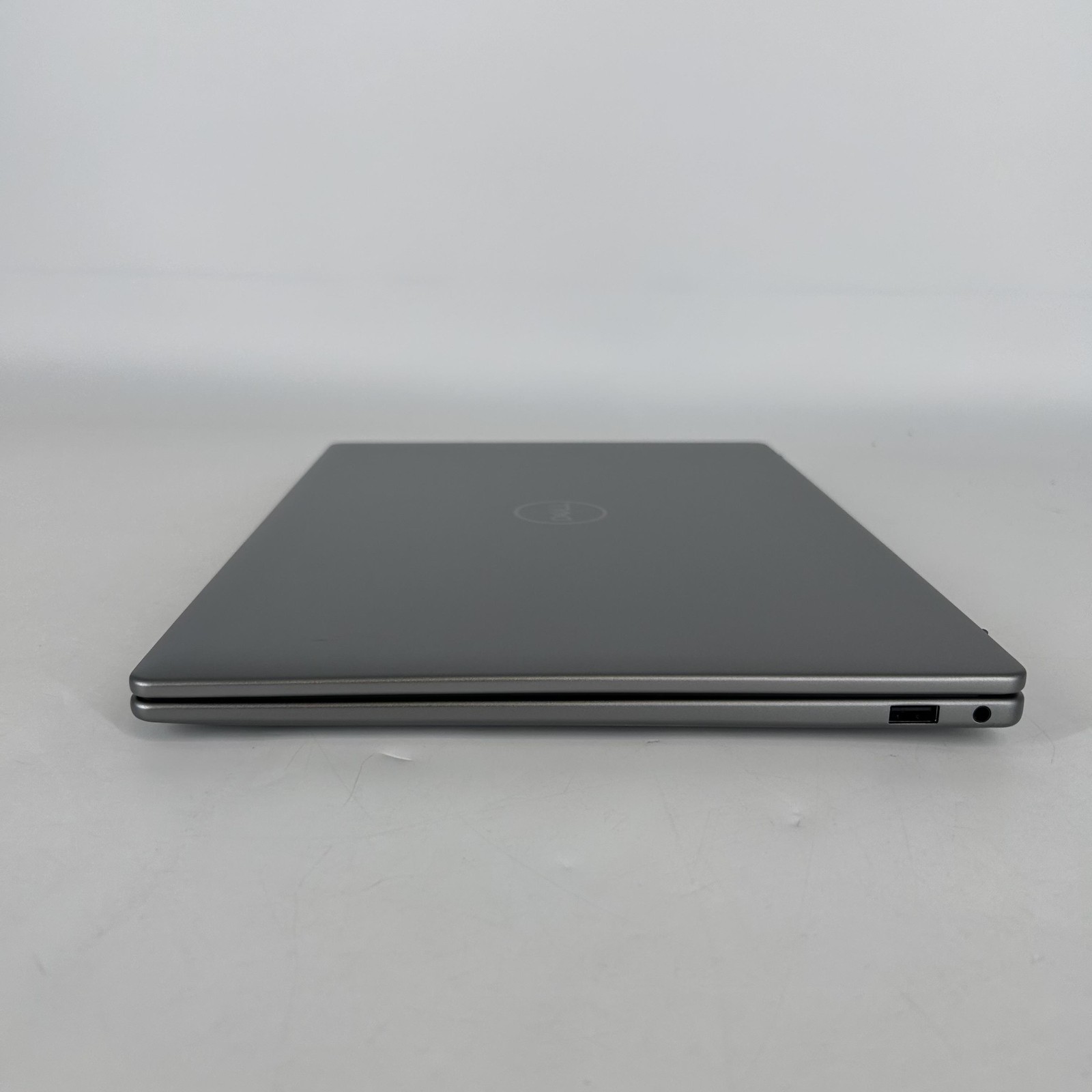Dell Latitude 7455 14 Gray QHD+ TOUCH 3.4 GHz X Elite 32GB 1TB SSD Excellent