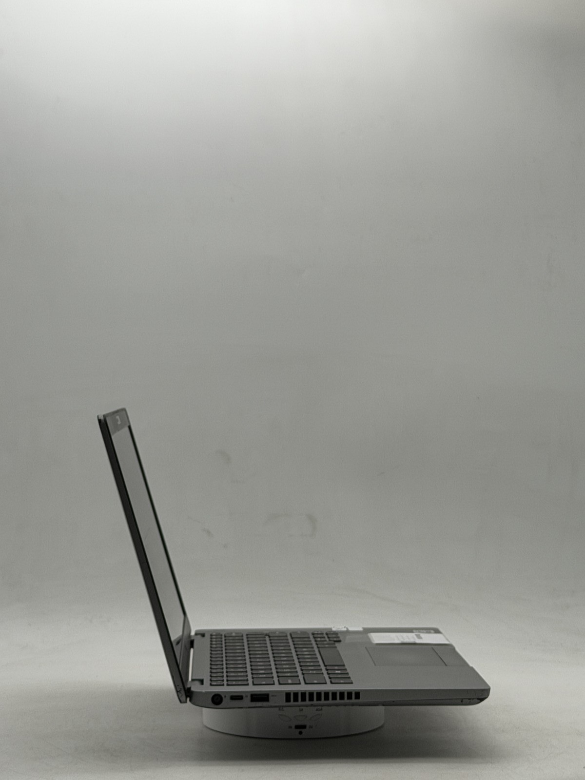 Dell Latitude (5410) 14″ i5-10210U 8GB 128GB *NO OS* — READ