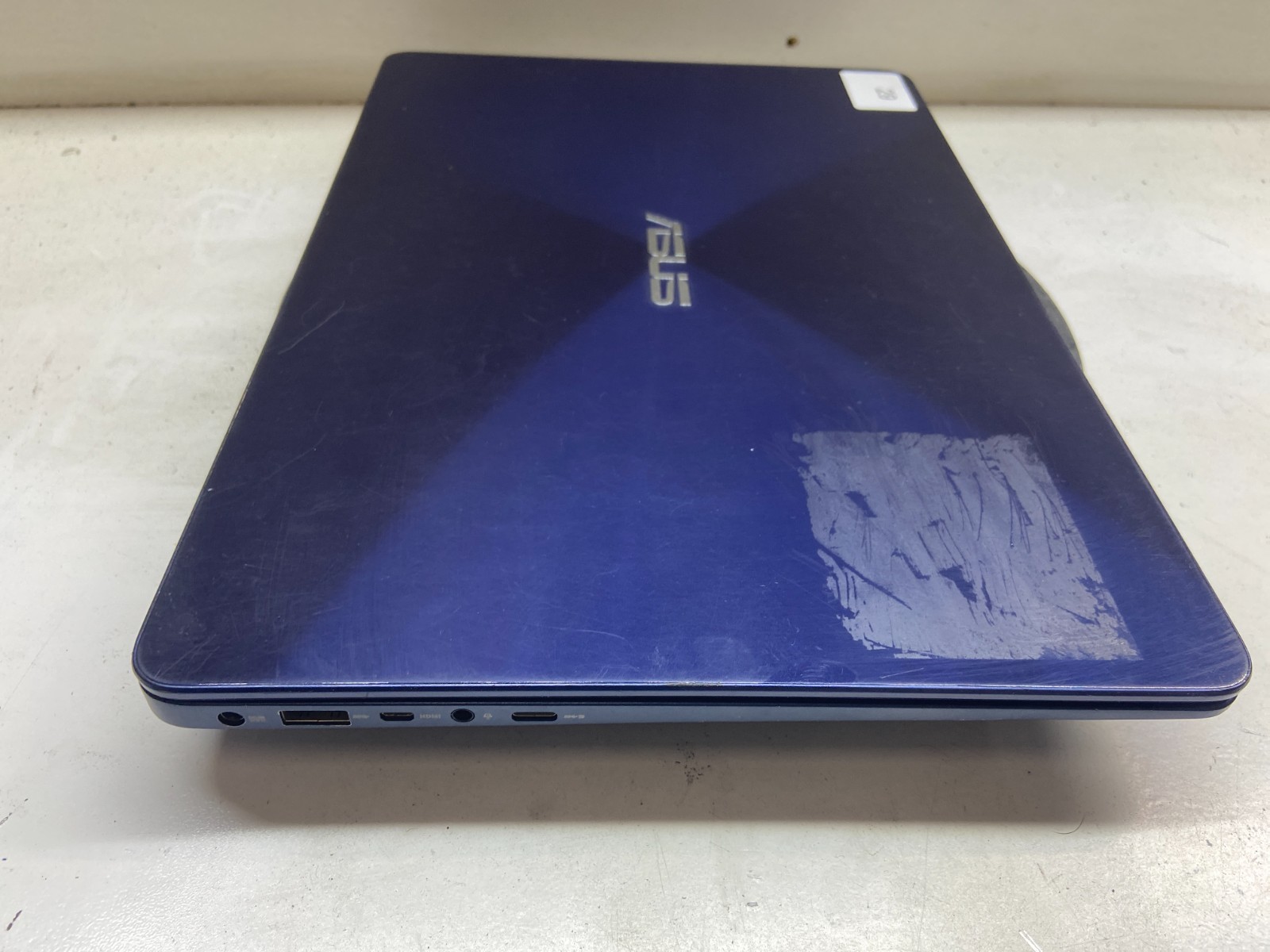 Asus Zenbook UX430U Intel Core i7-7500u 2.7GHz 8GB NO HDD