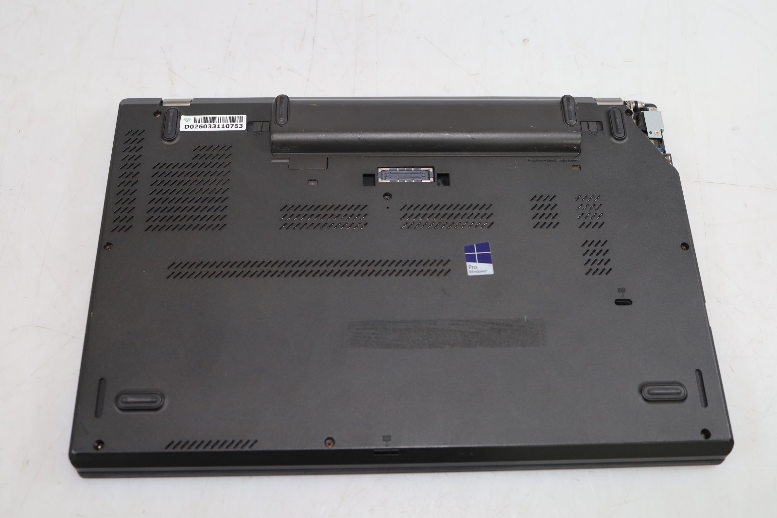 Lenovo P50s 17″ Laptop Intel i7-6500U 16GB DDR3 NVIDIA M500M No HDD Parts Repair