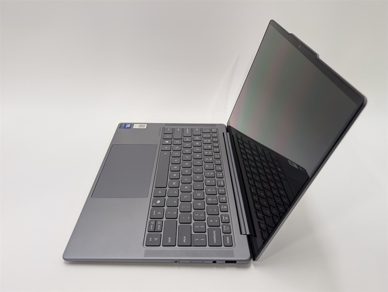 Lenovo Slim 7 14″ Core Ultra 7 258V 32GB 1TB SSD Arc 14 Luna Grey Used-Very Good
