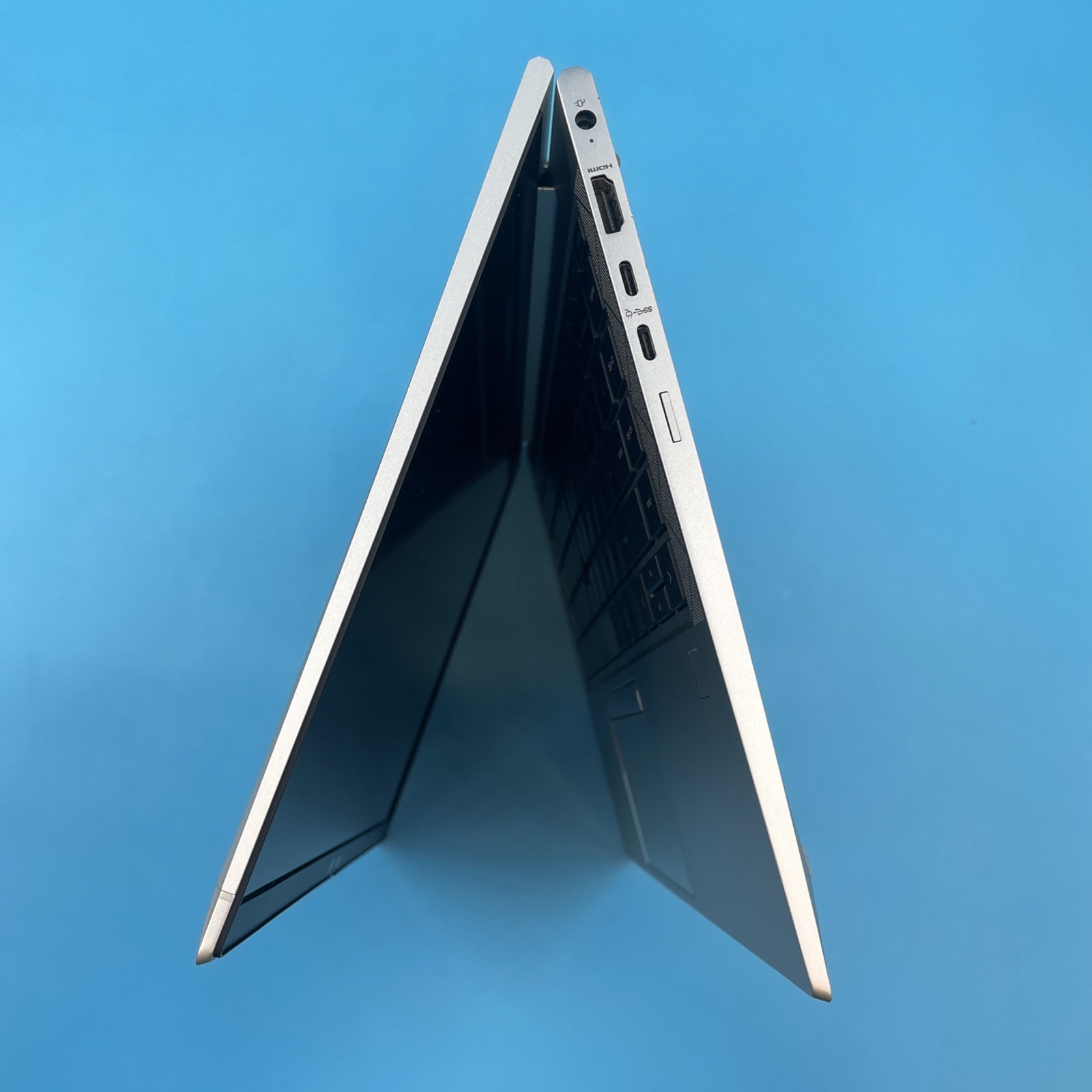HP EliteBook 845 G8 | Ryzen 5 PRO 5650U | 16GB RAM | 256GB | WIN 11 PRO | 75%