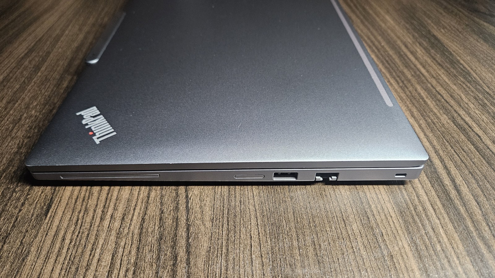 Lenovo ThinkPad T14 Gen 5 | Intel Core Ultra 7 165U | 32GB RAM | 512GB SSD |…