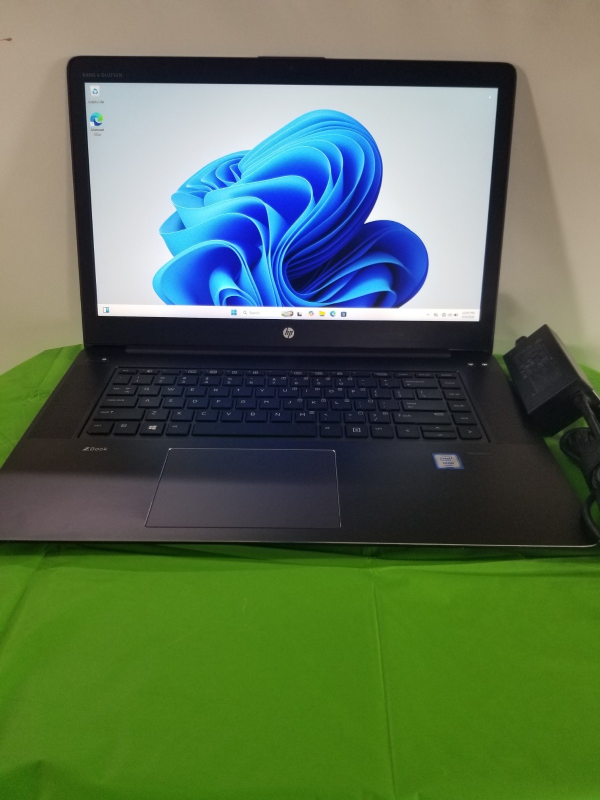HP ZBook 15 G3 15.6” Xeon E3-1545M V5 2.90GHz 16GB RAM 256GB NVMe WIN 11