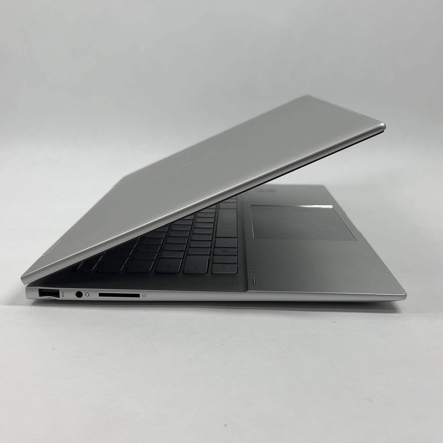 HP Envy x360 15-EW0XXX 15.6″ i7-1255U 1.7GHz 16GB RAM 500GB SSD