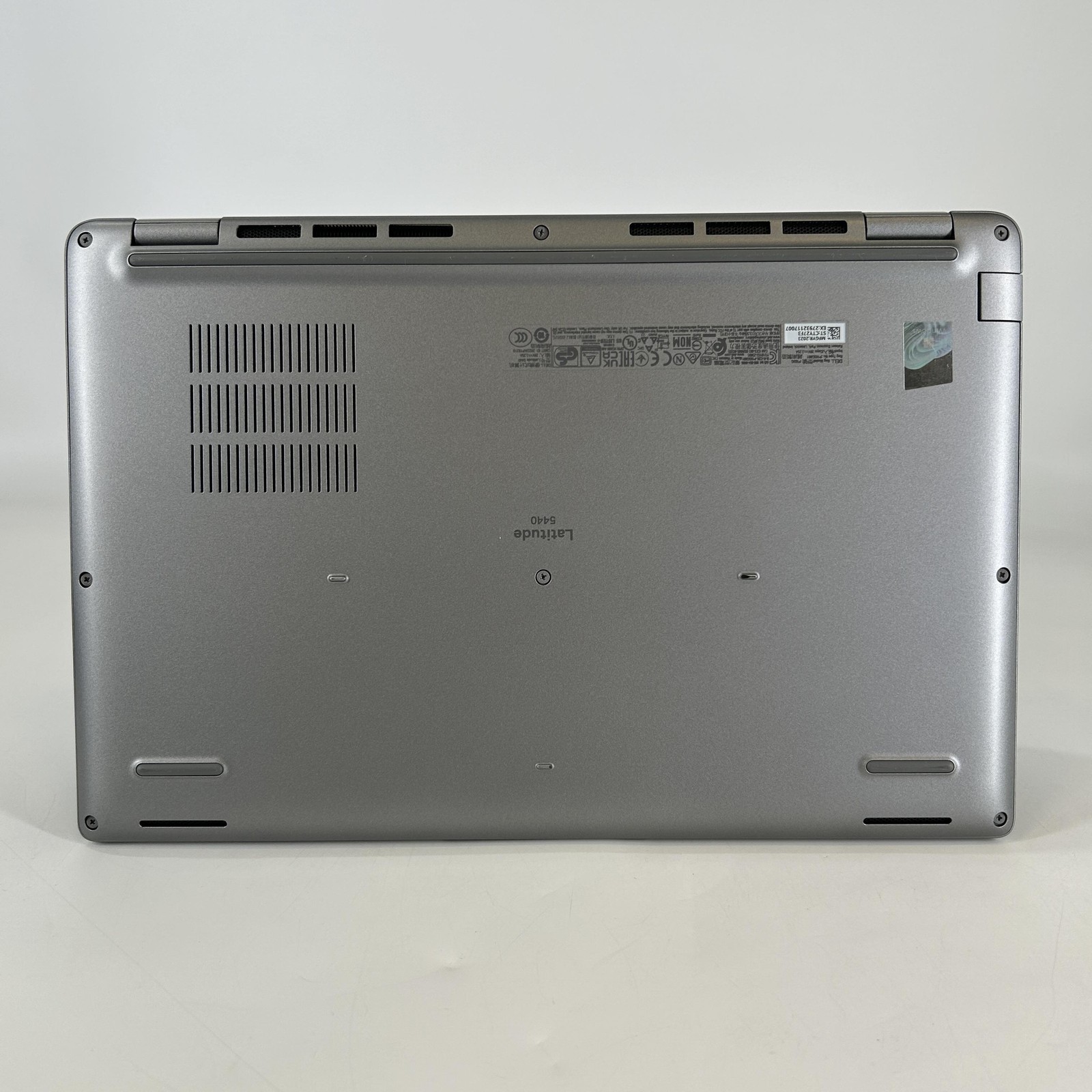 Dell Latitude 5440 14 Gray FHD 1.8 GHz i7-1365U 16GB RAM 512GB SSD Excellent