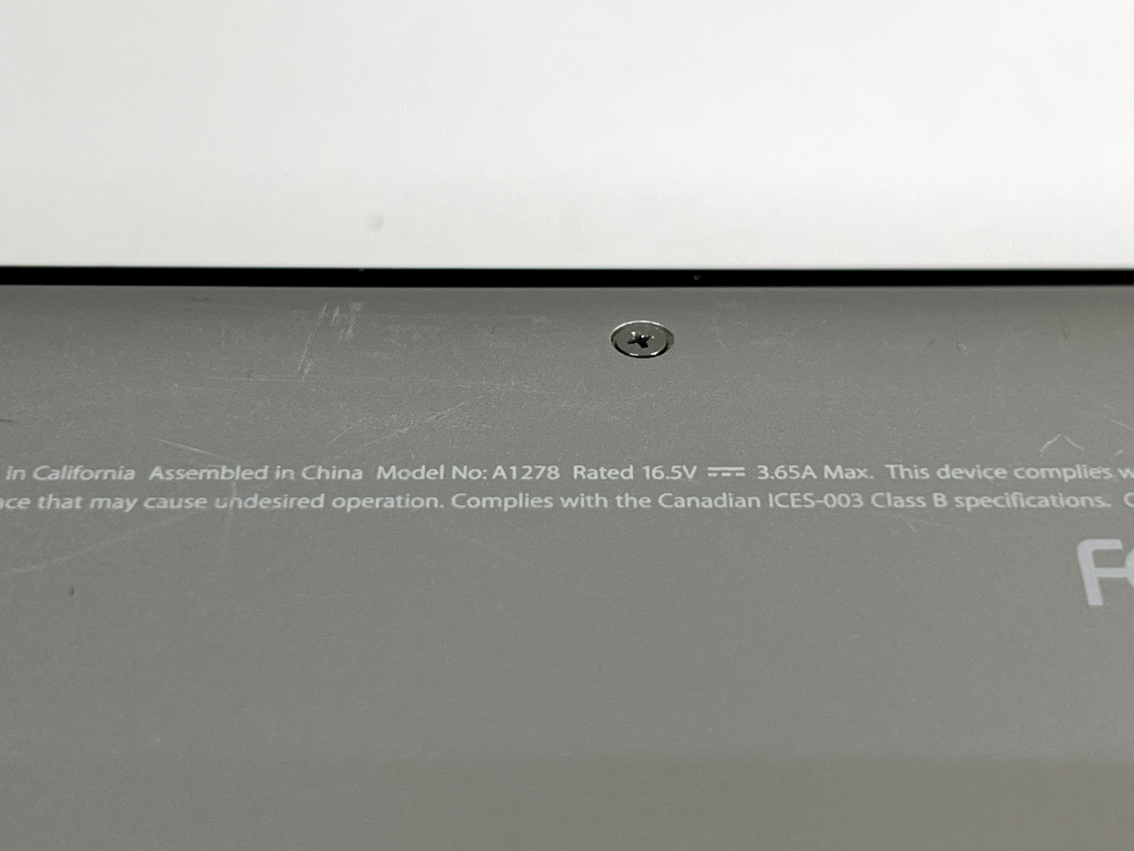 Apple MacBook Pro A1278 – 13″ – 160GB HDD – Intel Core 2 Duo – Needs macOS