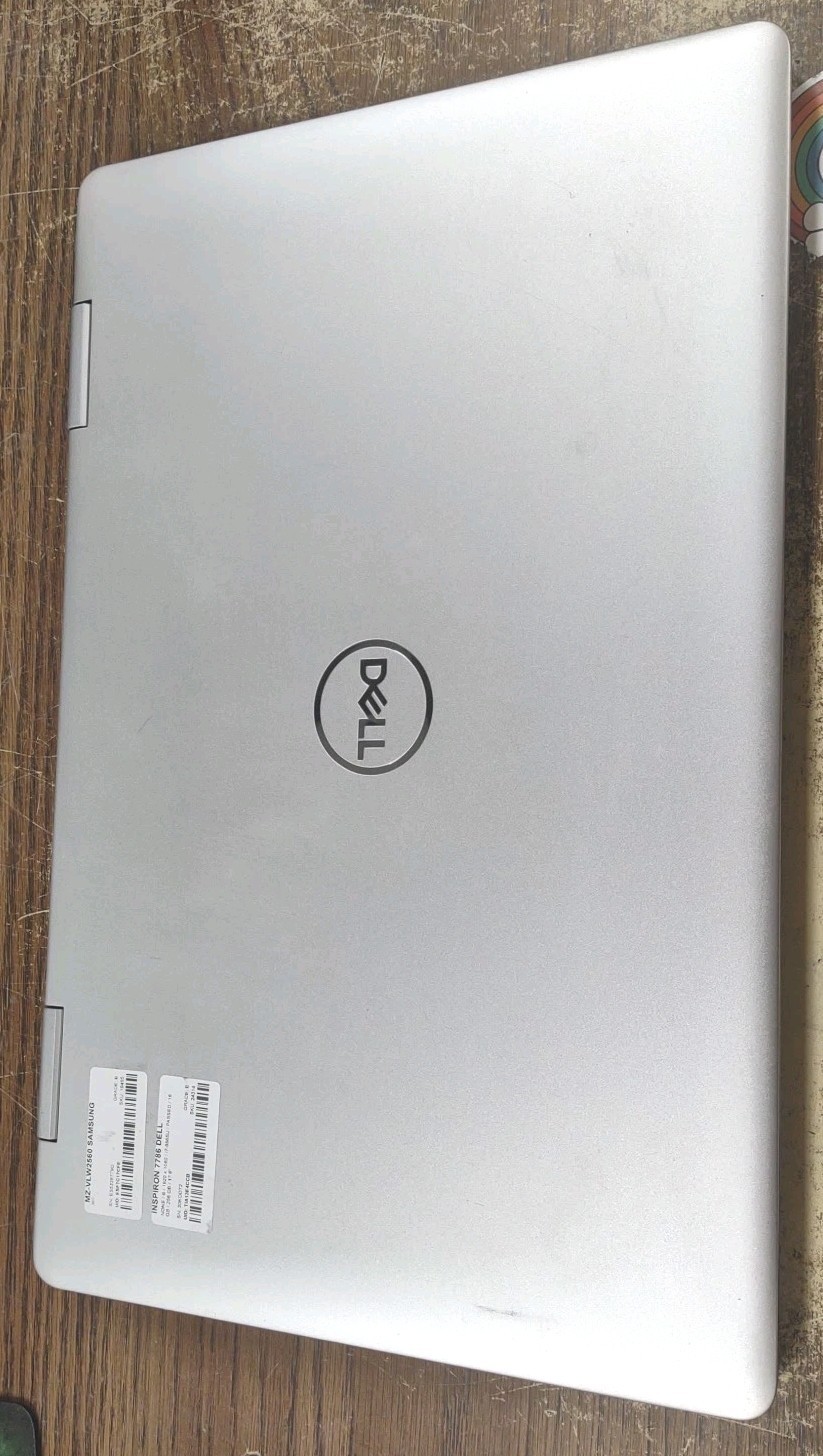 Dell Inspiron 7786 17″ 2-in-1 W/ i7-8565U 16GB RAM, 256GB SSD.