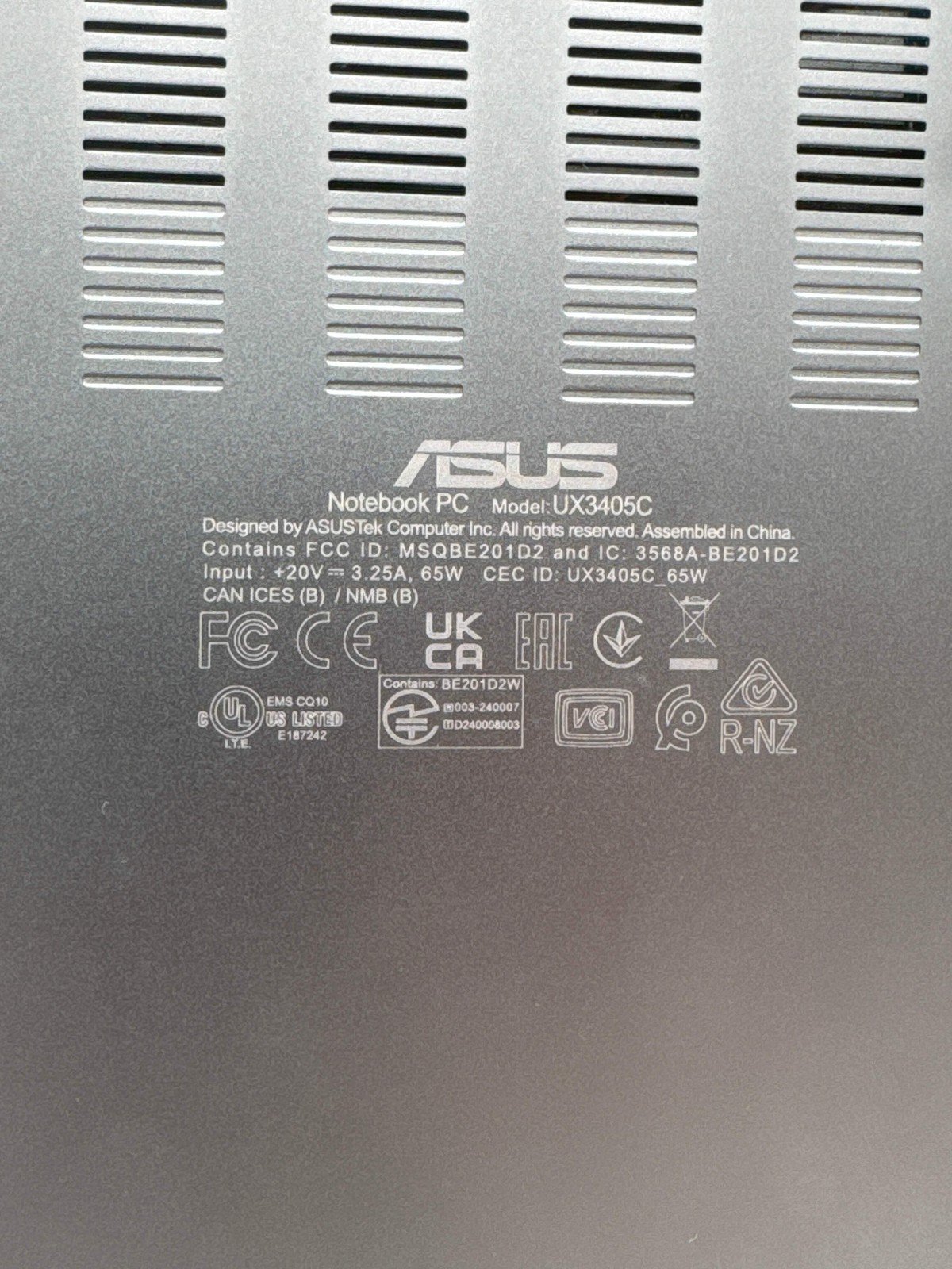 Asus Zenbook 14 OLED UX3405C Core Ultra 9 285H 1TB SSD 32B DDR5 RAM – Read!