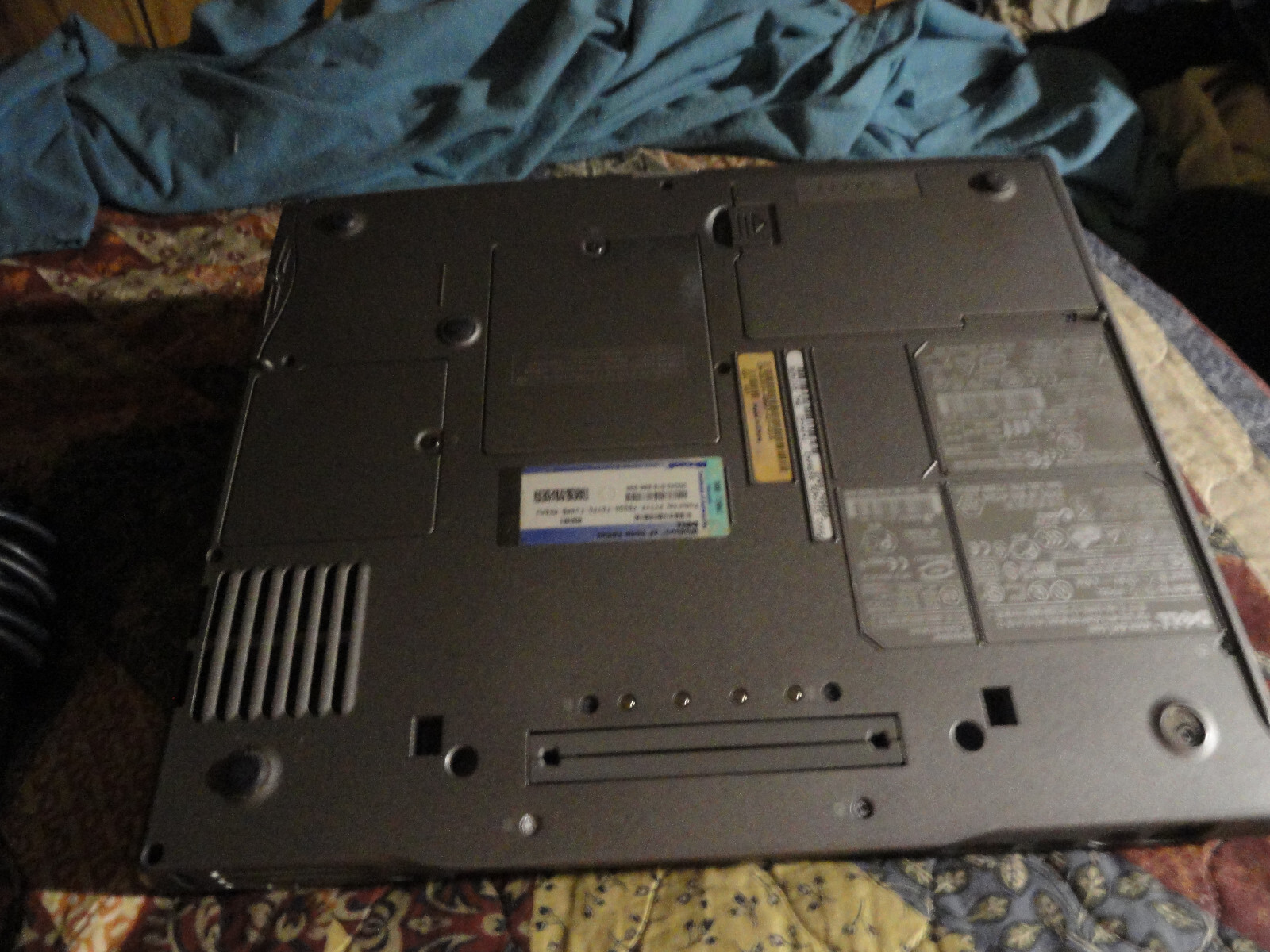 Dell Latitude D600 Celeron M 1.50GHz 80GB HDD 512 MB RAM Windows XP Pro SP3