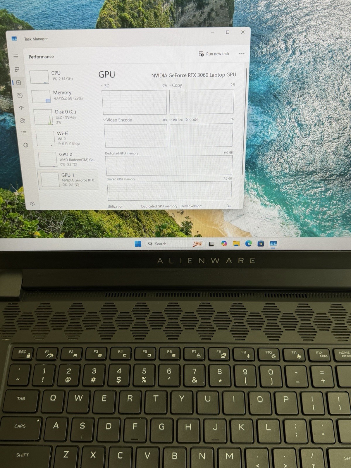 “READ”Alienware M15 R7 AMD Ryzen 7 6800H GeForce RTX 3060 16GB RAM 512GB NVMe